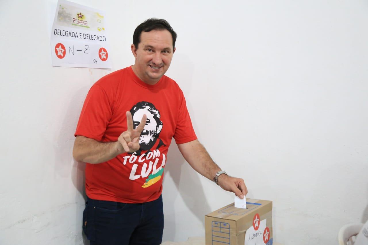 Barranco vence eleições internas e é reeleito presidente estadual do PT Barranco vence eleições internas e é reeleito presidente estadual do PT